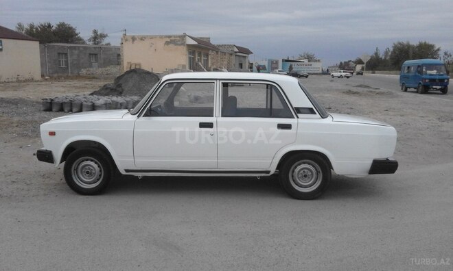 LADA (VAZ) 2107 2003, 245,000 km - 1.6 l - Şirvan
