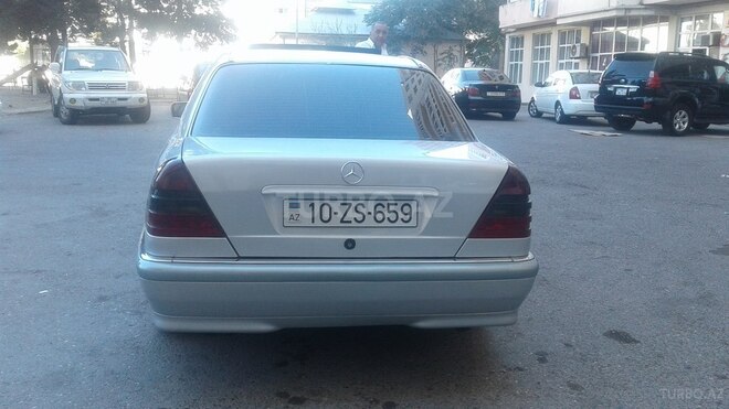 Mercedes C 180 1999, 375,000 km - 2.4 l - Balakən