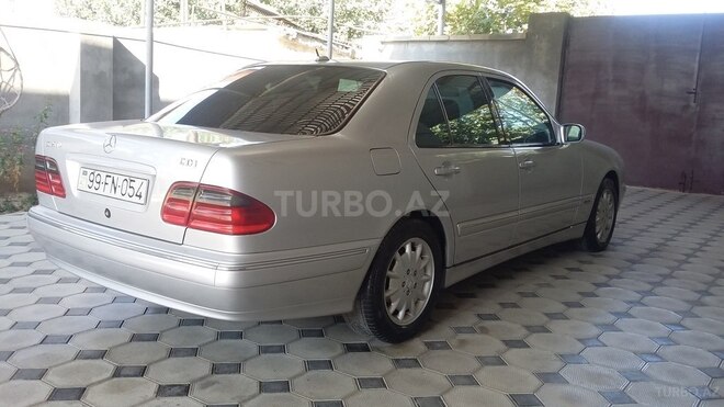 Mercedes E 270 2000, 612,321 km - 2.7 l - Biləsuvar