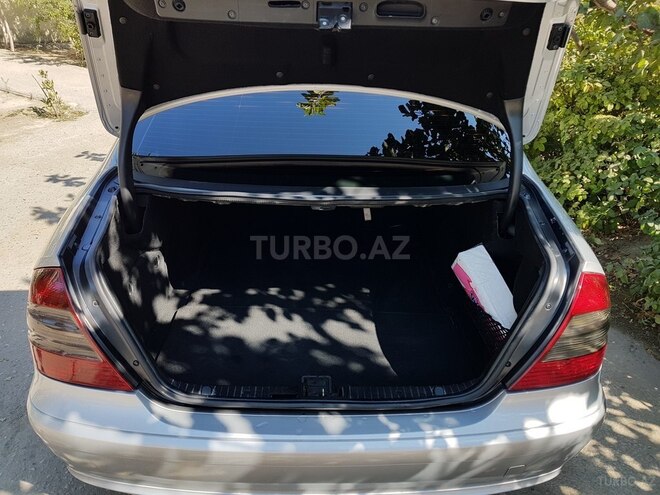 Mercedes E 220 2006, 210,000 km - 2.2 l - Bakı