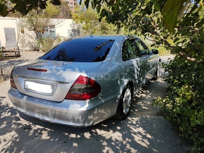 Mercedes E 220 2006, 210,000 km - 2.2 l - Bakı