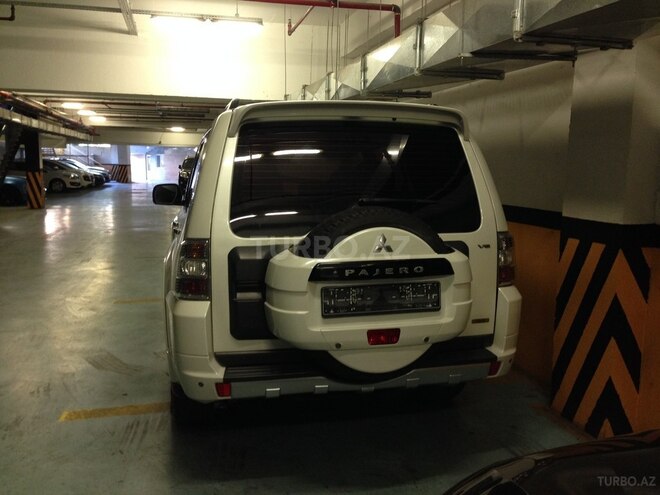 Mitsubishi Pajero 2011, 84,000 km - 3.5 l - Bakı