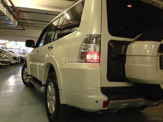 Mitsubishi Pajero 2011, 84,000 km - 3.5 l - Bakı