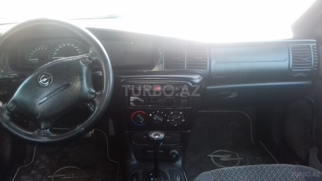 Opel Vectra 1995, 561,900 km - 1.8 l - Sumqayıt
