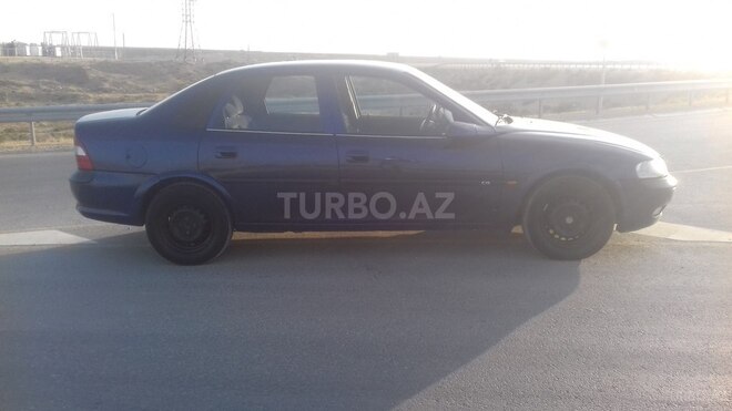 Opel Vectra 1995, 561,900 km - 1.8 l - Sumqayıt