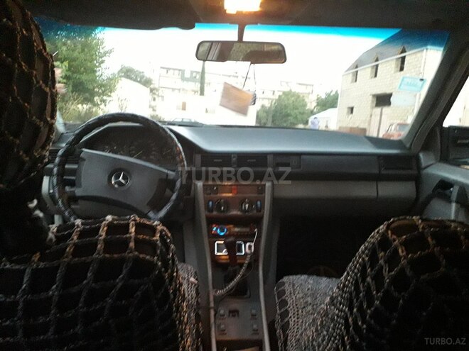 Mercedes E 230 1988, 999,280 km - 2.3 л - Sumqayıt