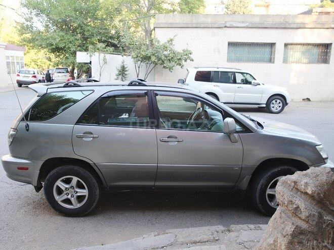 Lexus RX 300 2001, 195,000 km - 0.3 l - Bakı