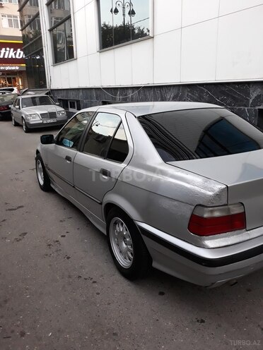 BMW 318 1992, 593,105 km - 1.8 l - Bakı