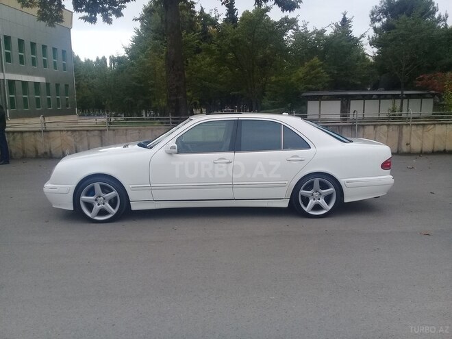 Mercedes E 320 2001, 328,000 km - 3.2 l - İsmayıllı