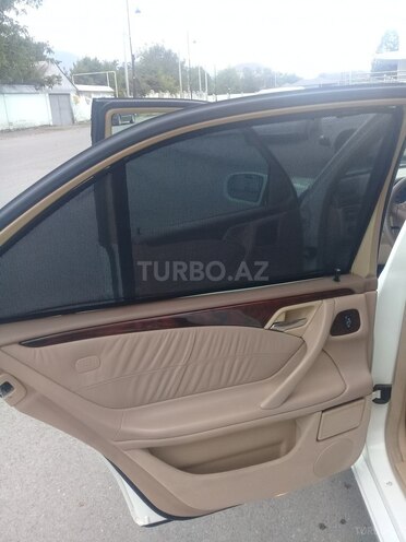 Mercedes E 320 2001, 328,000 km - 3.2 l - İsmayıllı