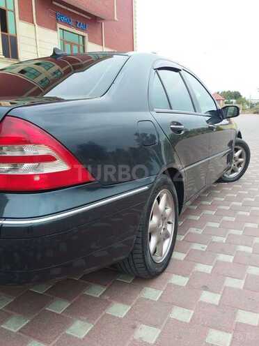 Mercedes C 240 2000, 292,000 km - 2.6 л - Şirvan