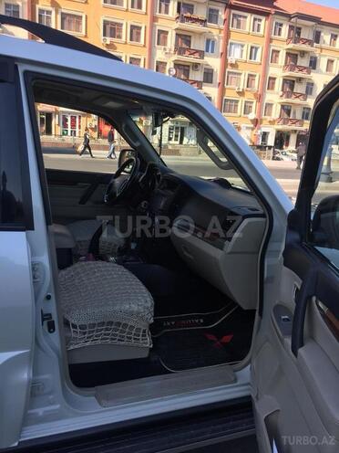 Mitsubishi Pajero 2008, 109,000 km - 3.0 l - Bakı