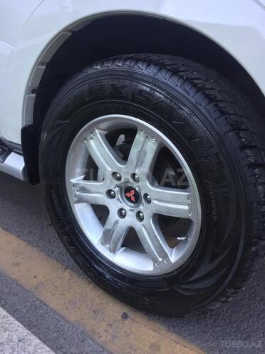 Mitsubishi Pajero 2008, 109,000 km - 3.0 l - Bakı