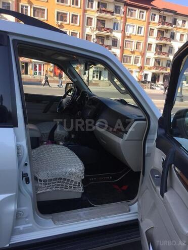 Mitsubishi Pajero 2008, 109,000 km - 3.0 l - Bakı
