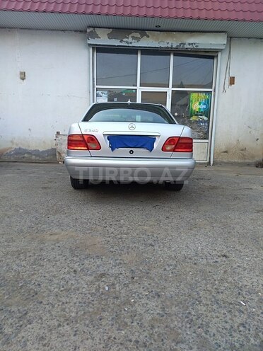 Mercedes E 230 1996, 271,000 km - 2.3 l - Biləsuvar