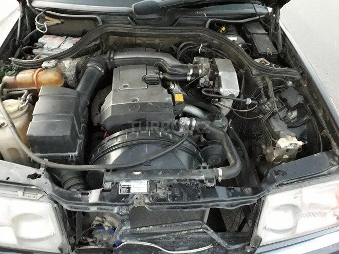Mercedes E 200 1993, 380,000 km - 2.0 l - Xaçmaz