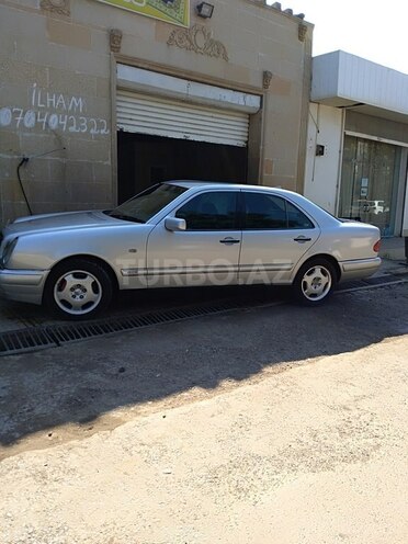 Mercedes E 230 1996, 271,000 km - 2.3 l - Biləsuvar