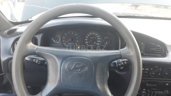 Hyundai Sonata 1998, 207,000 km - 2.0 l - Şirvan