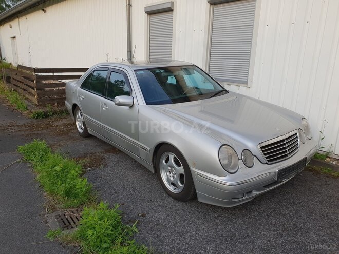 Mercedes E 320 2002, 225,000 km - 3.2 l - Bakı