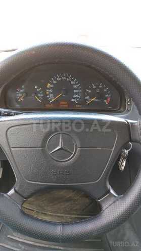 Mercedes E 240 1998, 260,000 km - 2.4 l - Sumqayıt