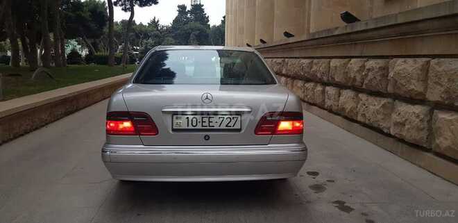 Mercedes E 280 2000, 203,000 km - 2.8 l - Bakı
