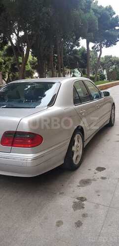 Mercedes E 280 2000, 203,000 km - 2.8 l - Bakı