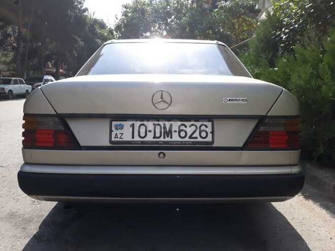 Mercedes E 300 1990, 355,000 km - 3.0 л - Bakı