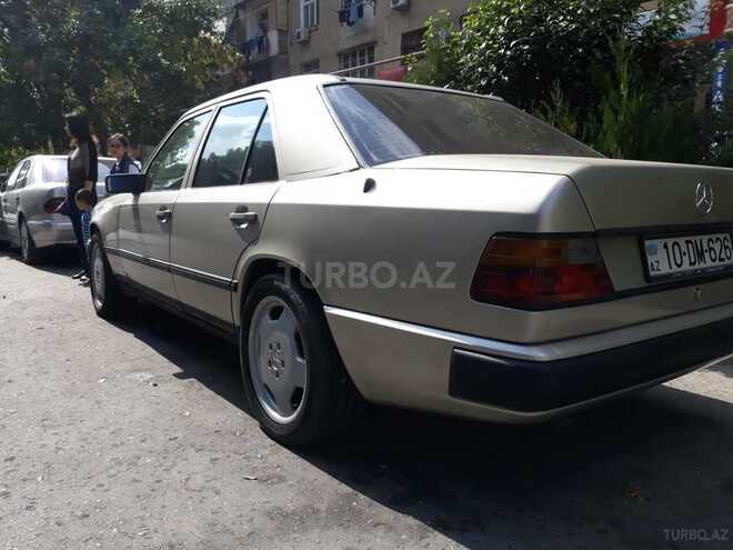 Mercedes E 300 1990, 355,000 km - 3.0 л - Bakı
