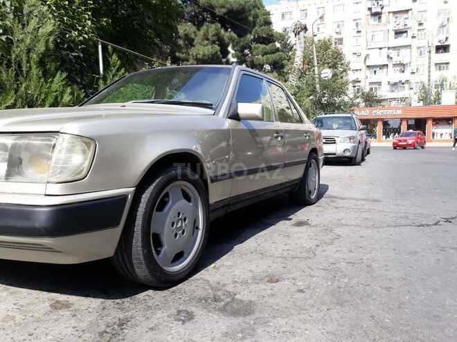 Mercedes E 300 1990, 355,000 km - 3.0 л - Bakı