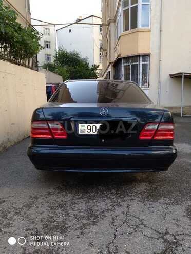 Mercedes E 240 2000, 191,000 km - 2.6 l - Bakı