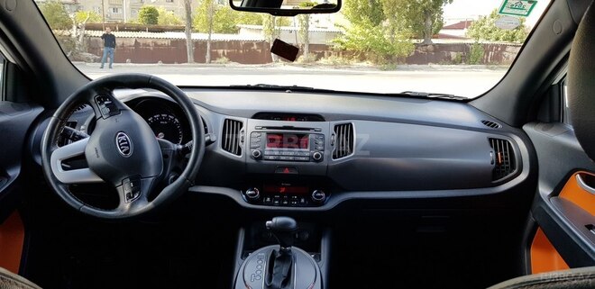Kia Sportage 2011, 88,800 km - 2.0 л - Bakı