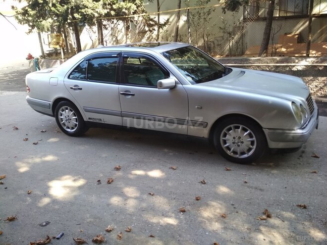 Mercedes E 230 1996, 321,850 km - 2.3 л - Bakı