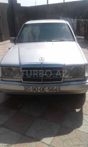 Mercedes  1992, 422,295 km - 2.0 l - Bakı