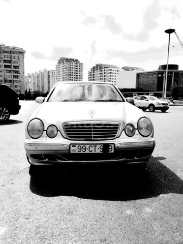 Mercedes E 320 2000, 1,700 km - 3.2 l - Bakı