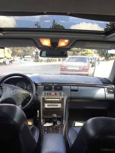 Mercedes E 320 2000, 1,700 km - 3.2 l - Bakı