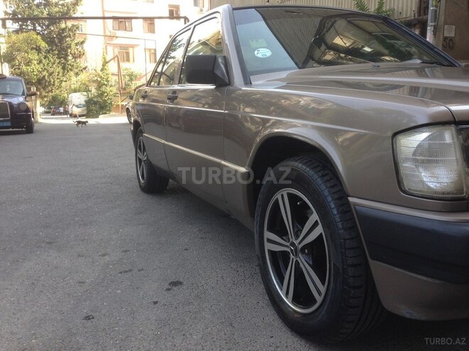 Mercedes 190 1990, 234,567 km - 1.8 l - Bakı