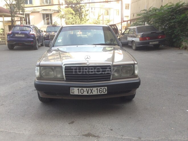 Mercedes 190 1990, 234,567 km - 1.8 l - Bakı