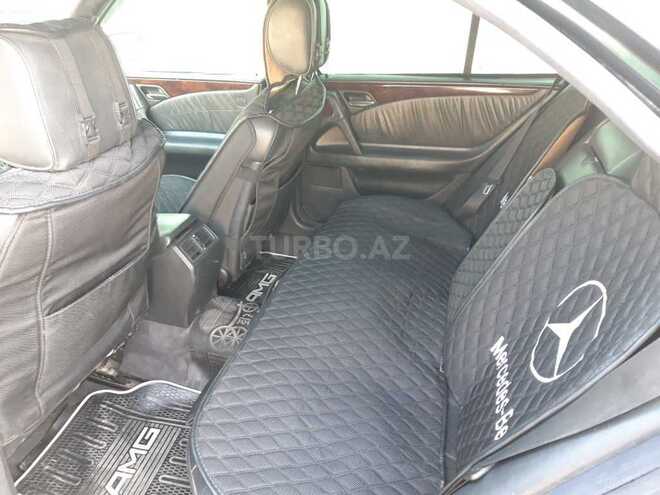 Mercedes E 240 1999, 294,000 km - 2.4 l - Sumqayıt