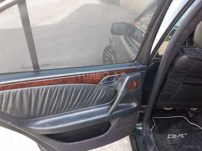 Mercedes E 240 1999, 294,000 km - 2.4 l - Sumqayıt