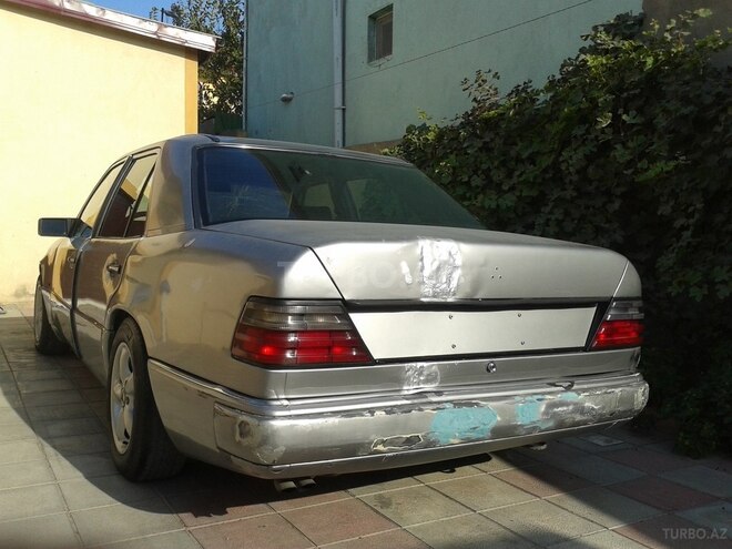 Mercedes E 230 1990, 343,197 km - 2.3 l - Sumqayıt
