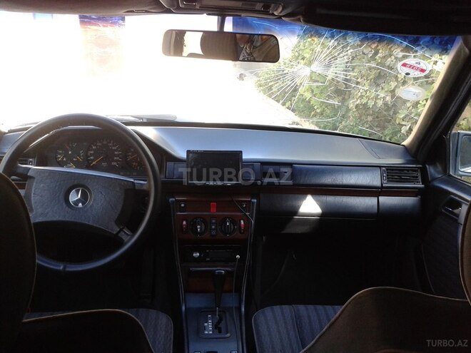 Mercedes E 230 1990, 343,197 km - 2.3 l - Sumqayıt