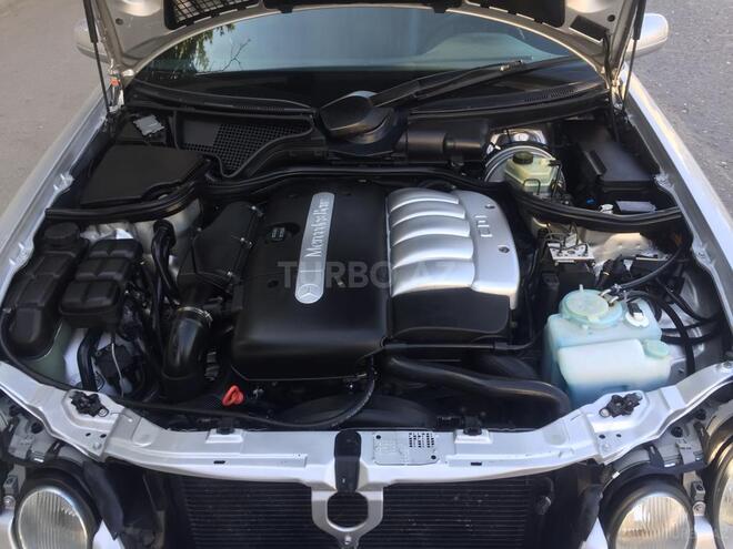 Mercedes E 270 2000, 232,000 km - 2.7 l - Bakı