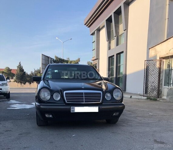 Mercedes E 240 1998, 321,352 km - 2.4 l - Bakı
