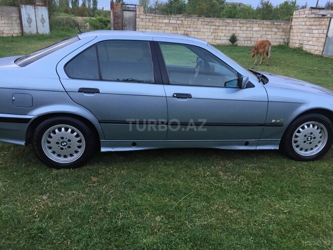 BMW 320 1992, 332,000 km - 0.2 l - Sabirabad