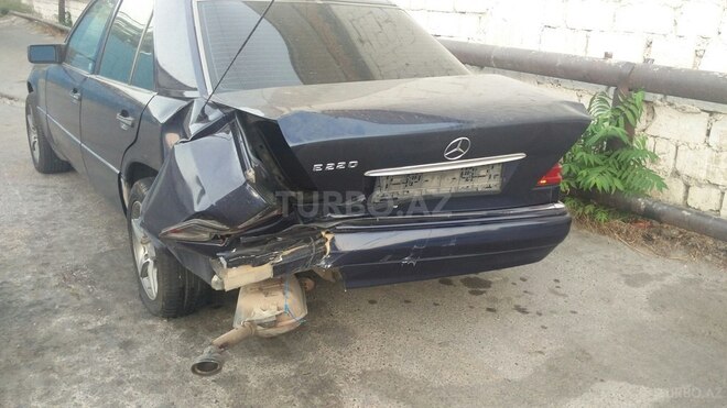 Mercedes E 220 1995, 430,456 km - 2.2 л - Bakı