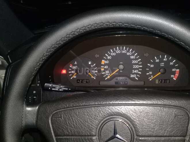 Mercedes C 240 1999, 176,000 km - 2.4 l - Bakı