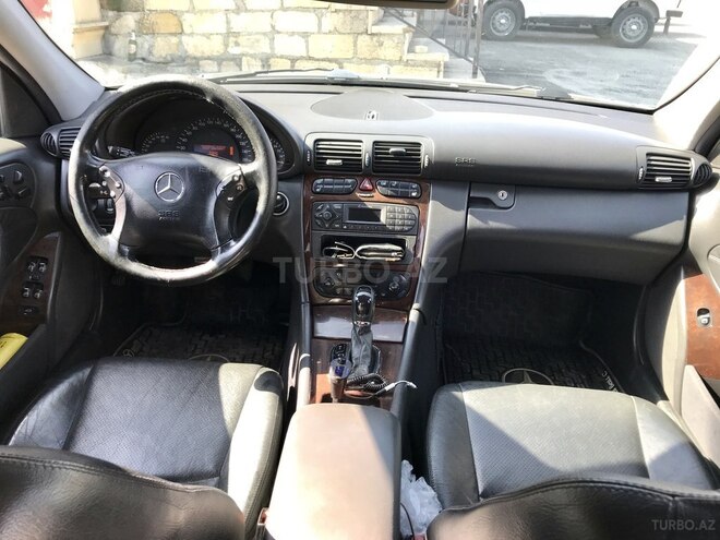 Mercedes C 240 2000, 248,000 km - 2.6 l - Qusar