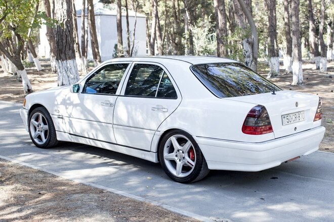 Mercedes C 180 1998, 450,000 km - 1.8 l - Sumqayıt