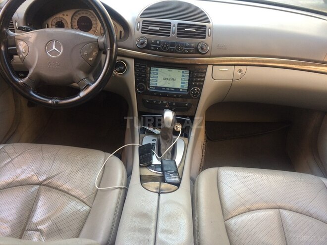 Mercedes E 320 2002, 277,041 km - 3.2 л - Sumqayıt