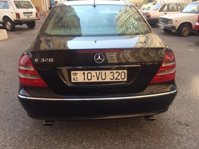 Mercedes E 320 2002, 277,041 km - 3.2 л - Sumqayıt